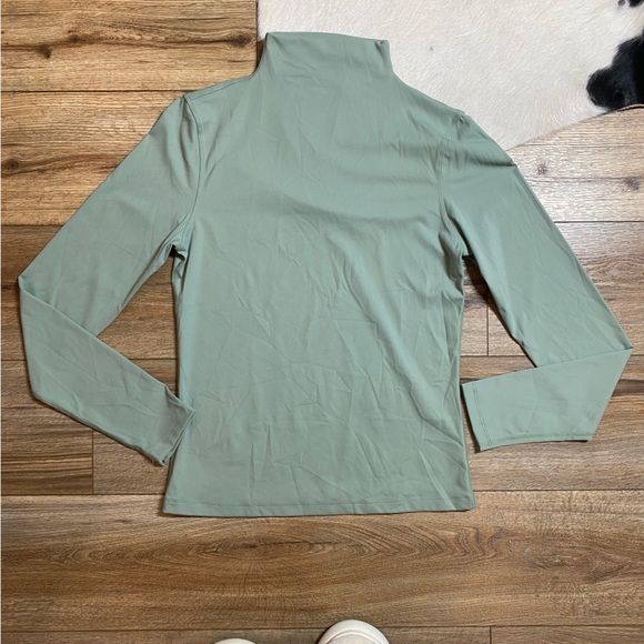 Yogalicious Women's Long Sleeve Tech Top - Picture 1 of 6